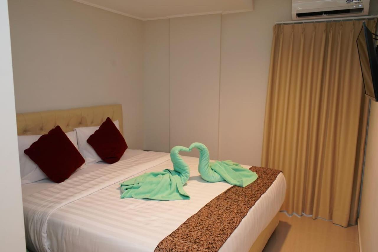 Aruuman Hotel Simpanglima Semarang Eksteriør billede