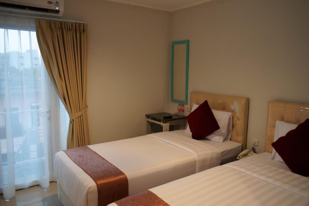 Aruuman Hotel Simpanglima Semarang Eksteriør billede