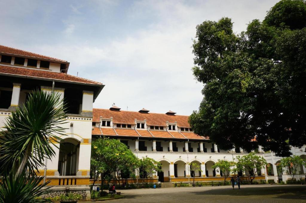 Aruuman Hotel Simpanglima Semarang Eksteriør billede