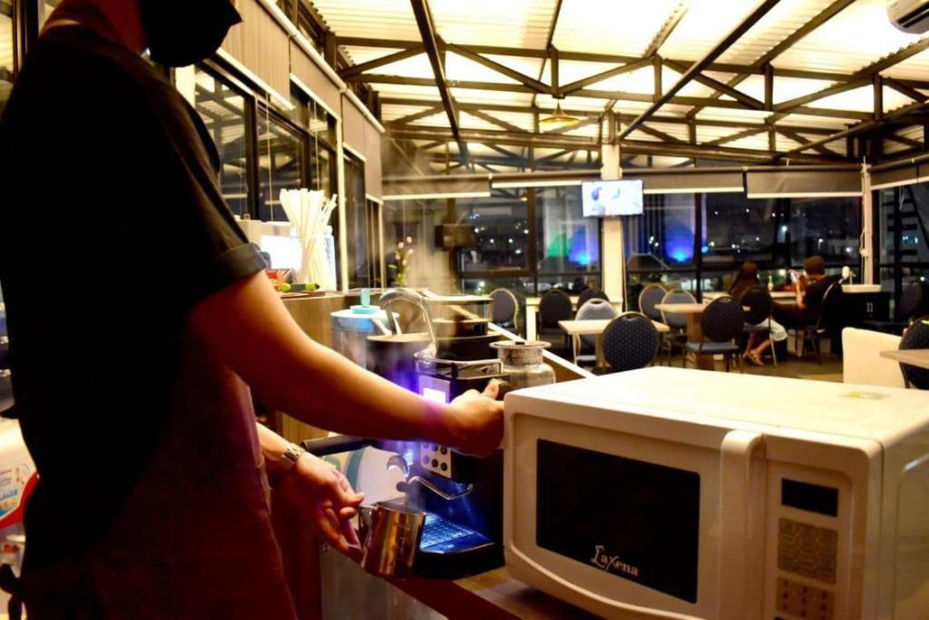 Aruuman Hotel Simpanglima Semarang Eksteriør billede